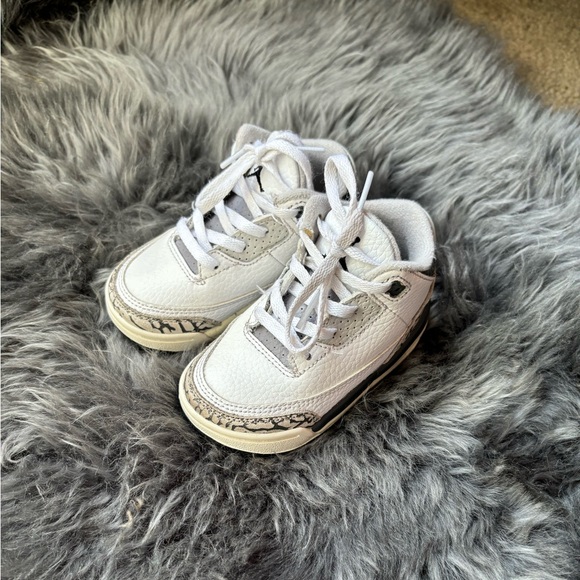 Jordan 3 - Picture 2 of 2